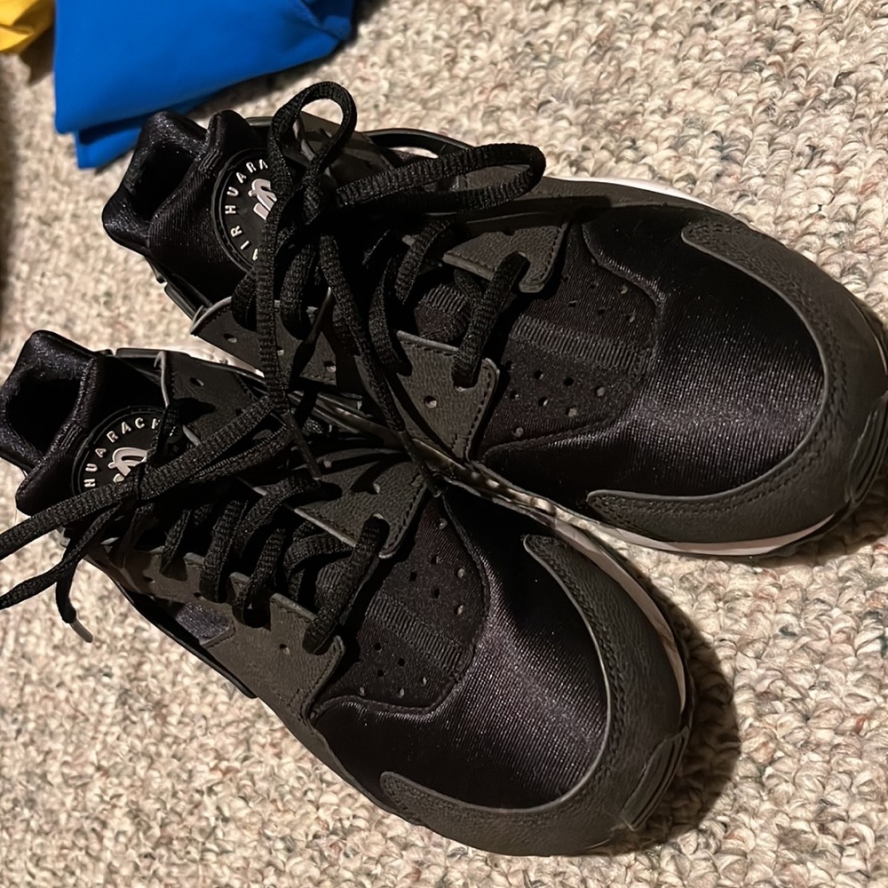 Nike Huarache~black and white
